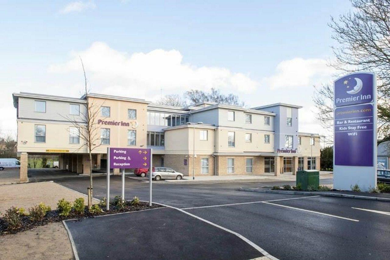 Premier Inn Premier Inn Witney Exterior photo