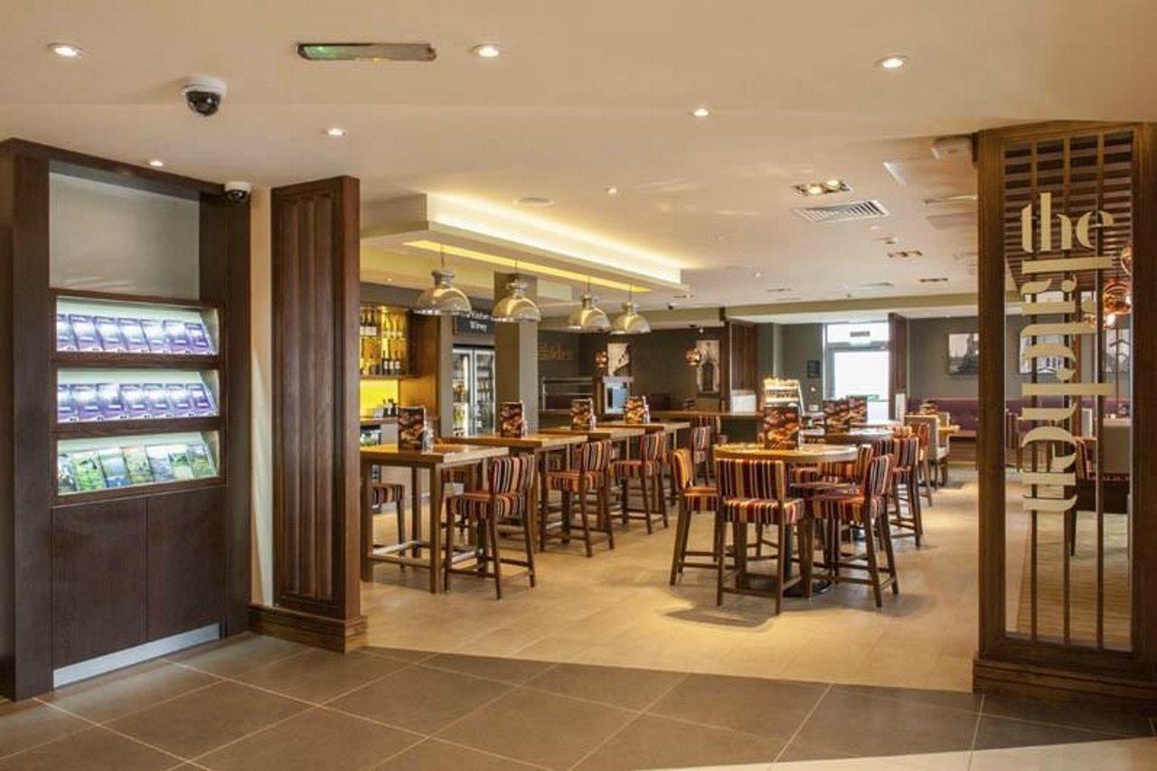 Premier Inn Premier Inn Witney Exterior photo